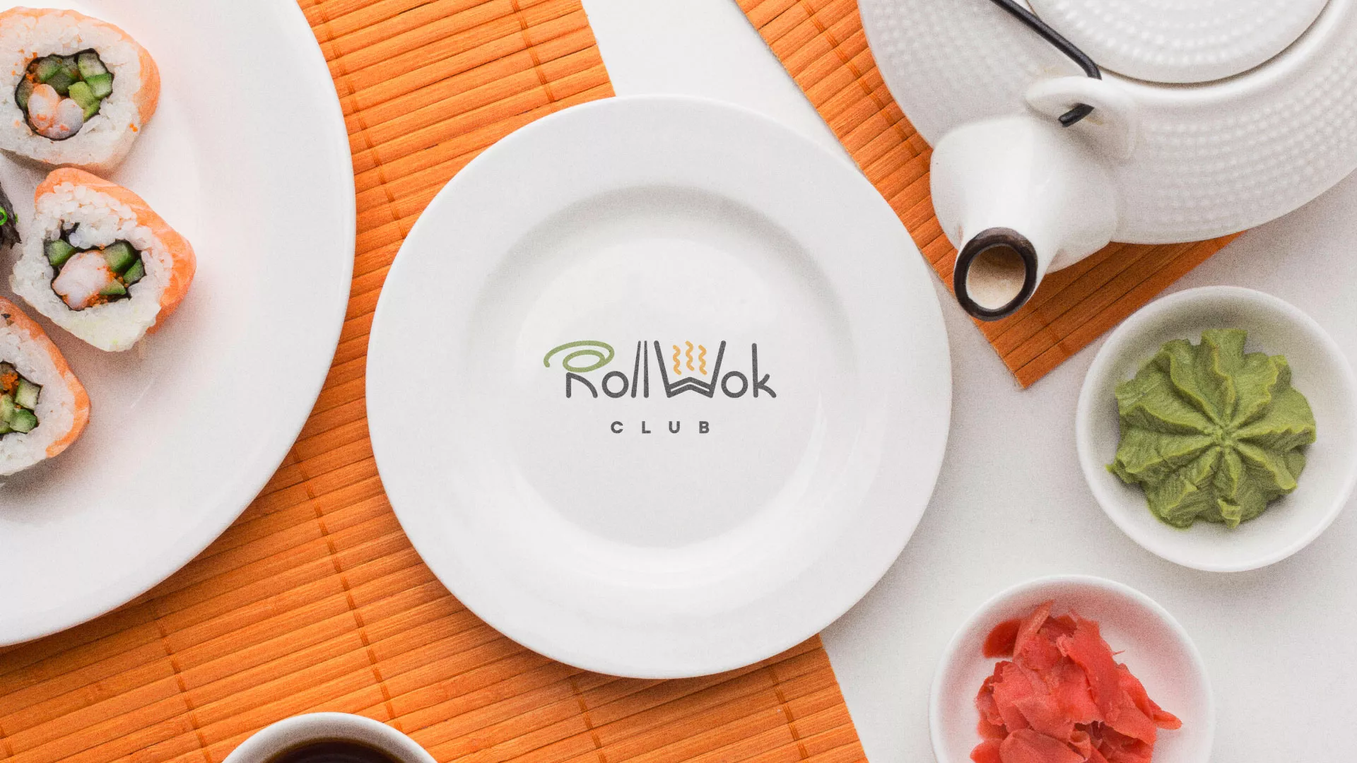 Разработка логотипа и фирменного стиля суши-бара «Roll Wok Club» в Одинцово